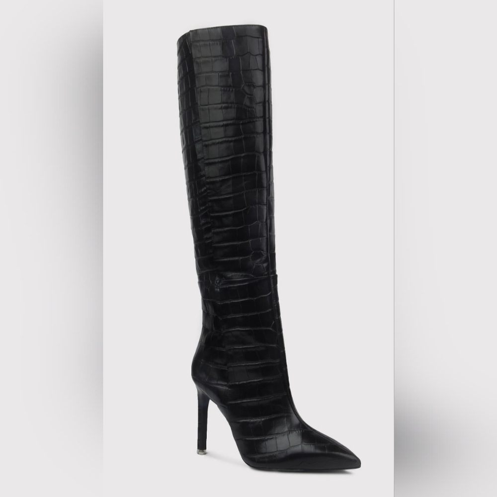 NWOT Black Suede Studio Taylor Boots - Picture 2 of 16